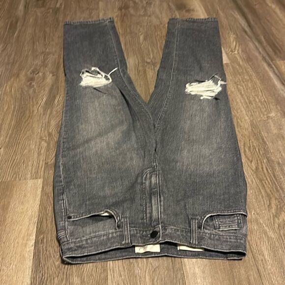Universal Thread Vintage Straight Jeans Black Wash Size 6/28R - Picture 1 of 7